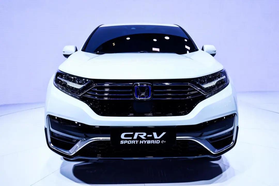 媒體視角 | CR-V代表了“傳統(tǒng)”，CR-V 銳·混動e+承載了未來